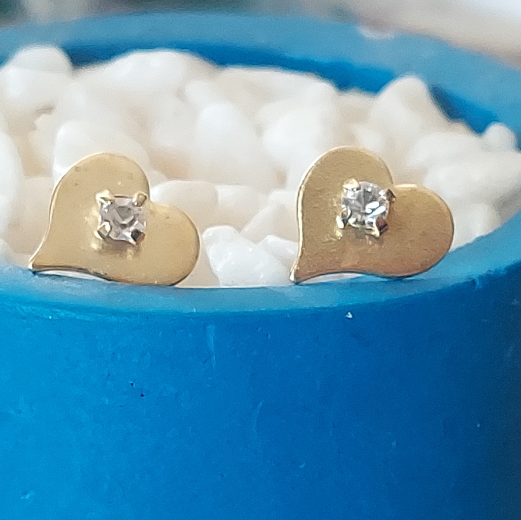 E843 Cz Goldtone Heart Clear Crystal Stud Earrings 5$
